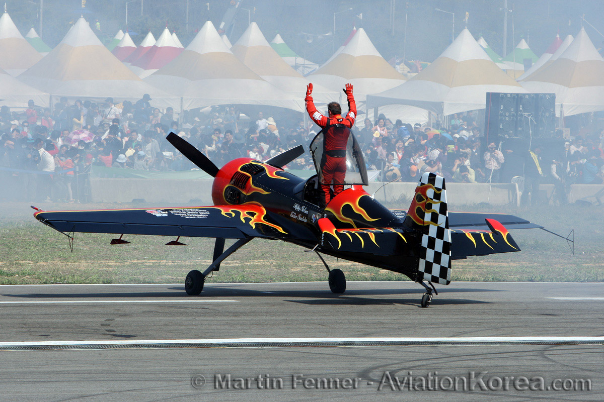 Airshows Unlimited aerobatics